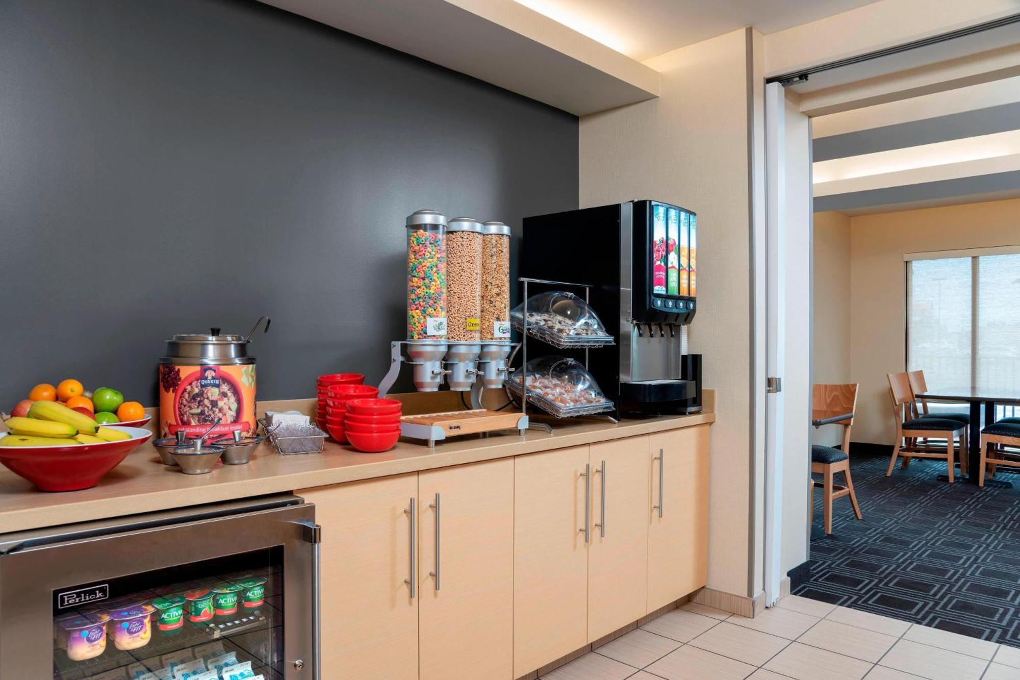 Towneplace Suites Fort Wayne North Luaran gambar